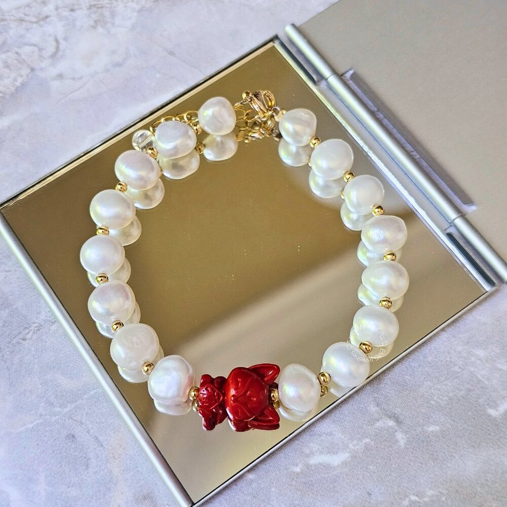 Handmade Pearl Bracelet with Hand-Carved Cinnabar Fox